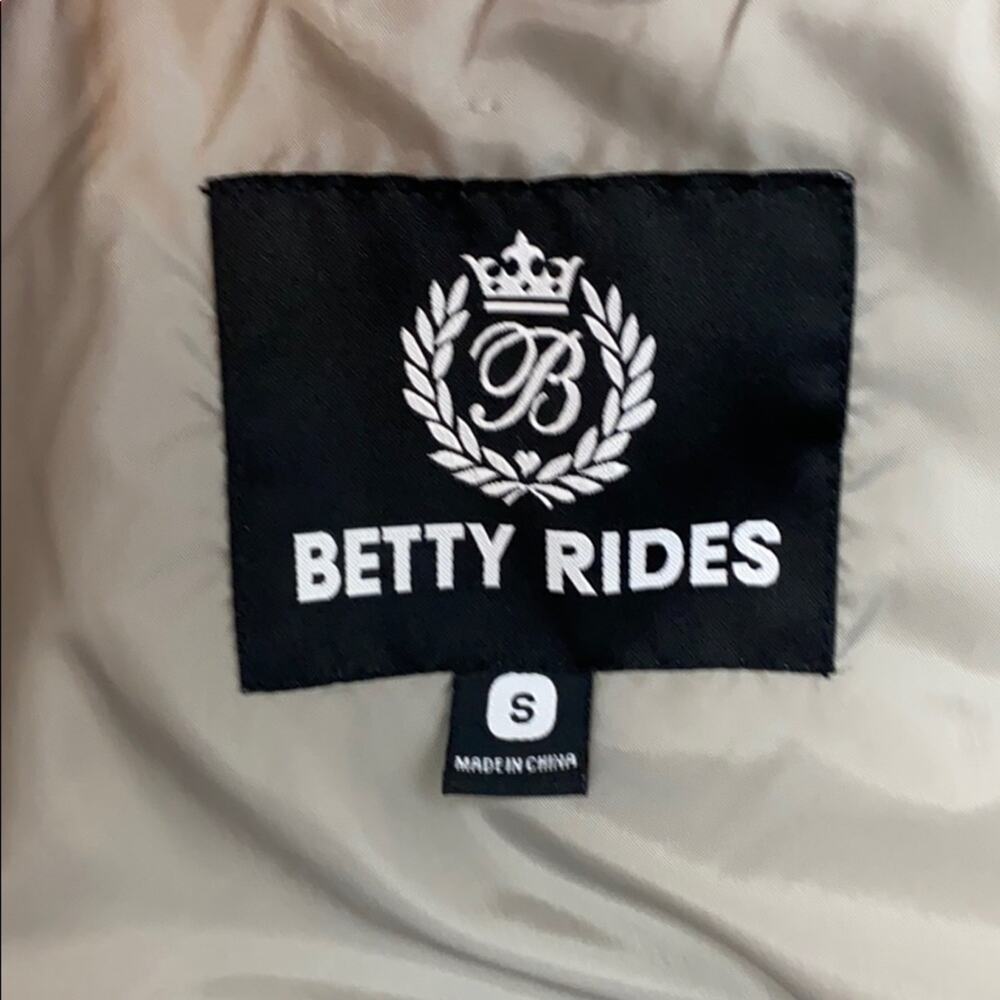 Betty Rides Women's Blue Snowboard Jacket Size Small - Picture 9 of 12